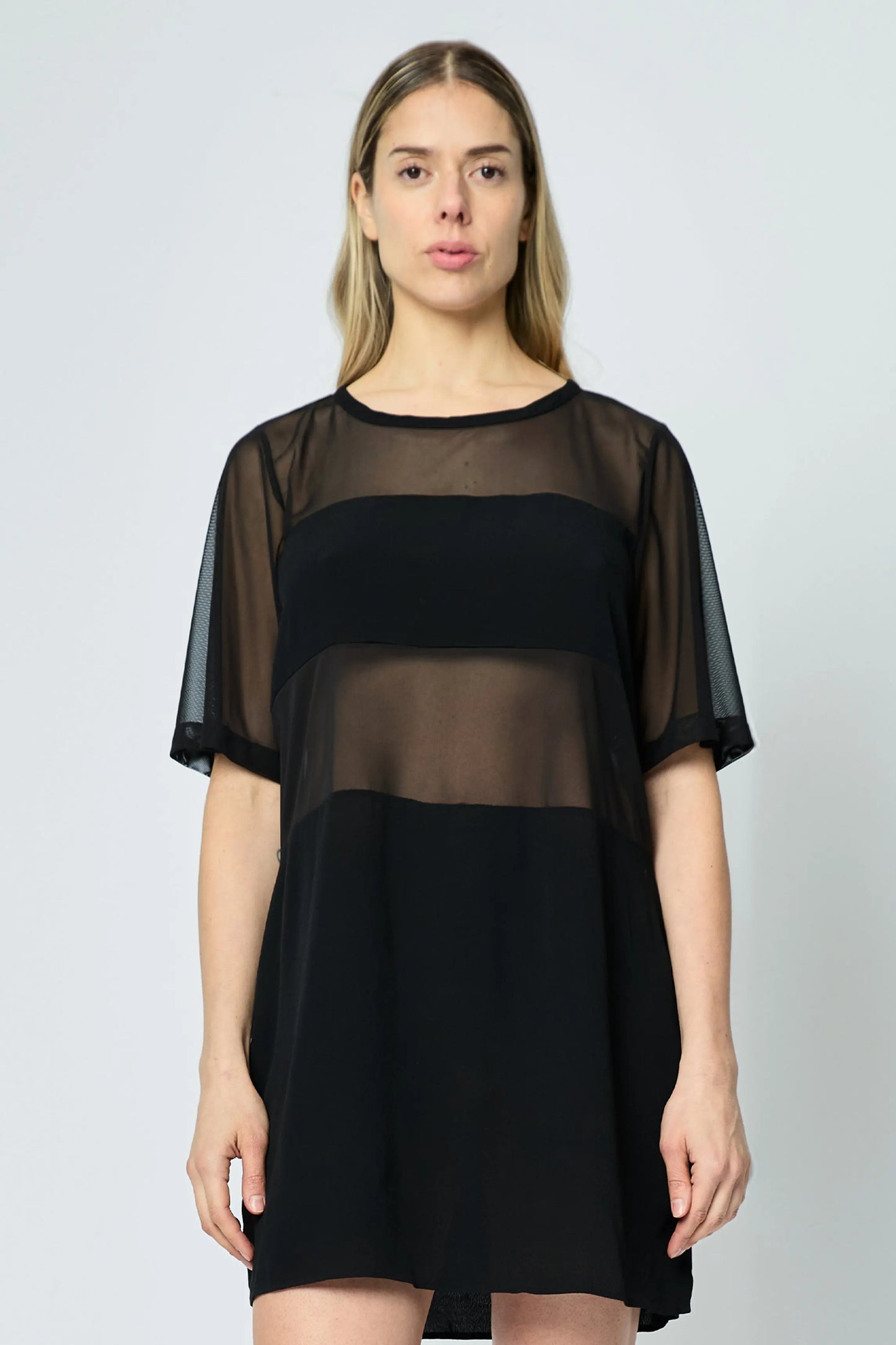 VESTIDO CON TRANSPARENCIAS NEGRO - L'AVENTURE Argentina