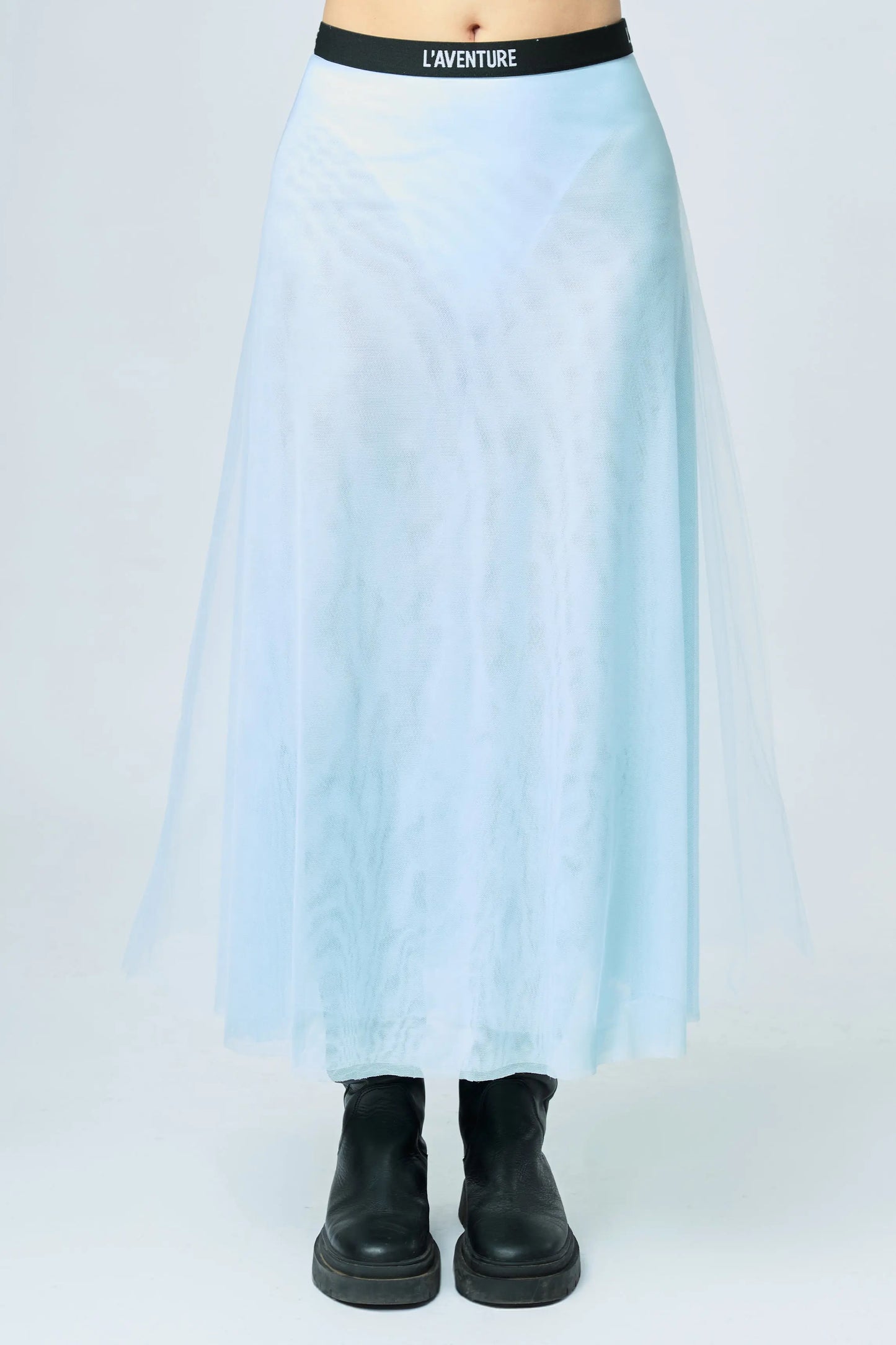 FALDA MIDI CAPAS DE TULL CELESTE - L'AVENTURE Argentina