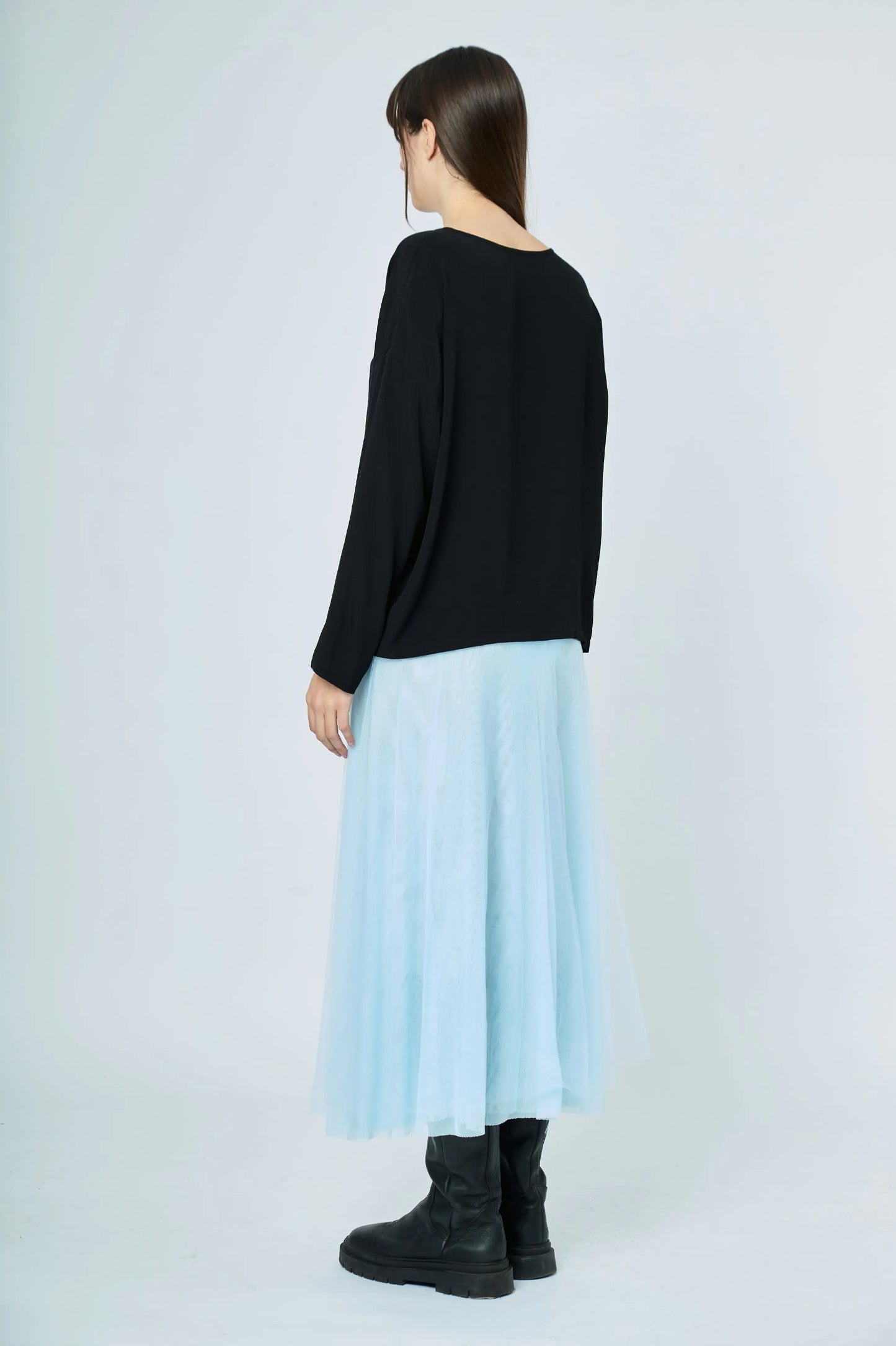 FALDA MIDI CAPAS DE TULL CELESTE - L'AVENTURE Argentina